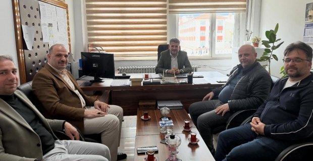 AK Parti Alaca İlçe Teşkilatından okul ziyaretleri