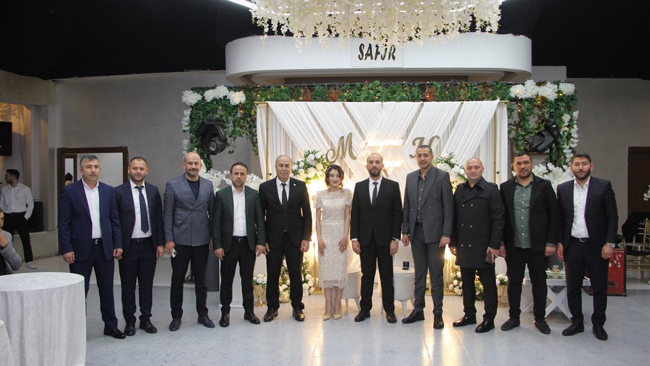 680859932 17951465745128749 2034553984208864104 N