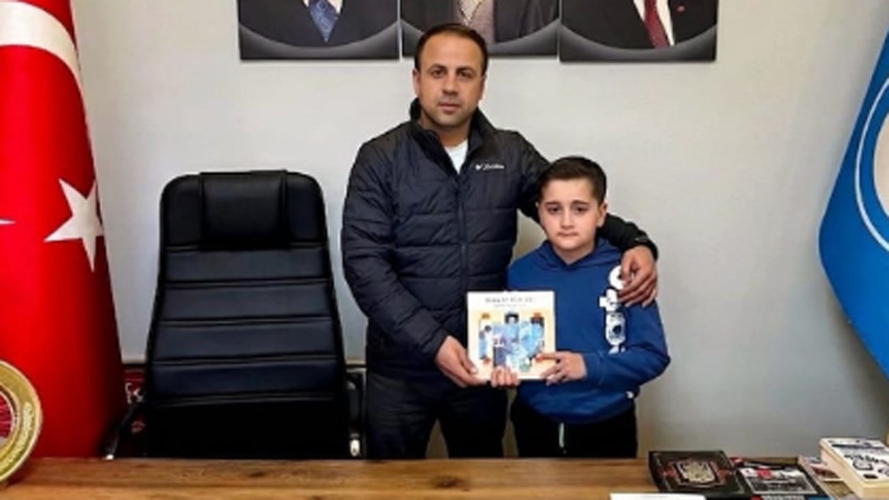 Minik Eymen’den Alaca Ülkü Ocakları’na ziyaret