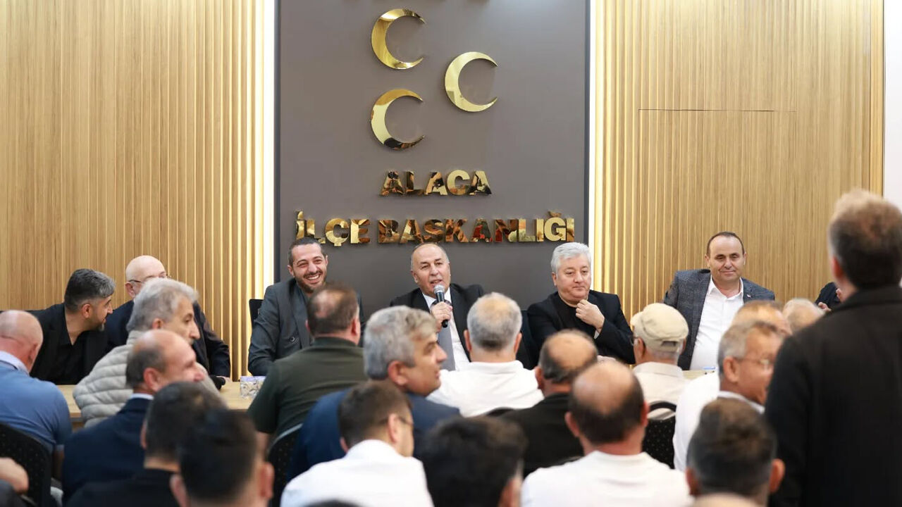 MHP’liler bayramlaştı