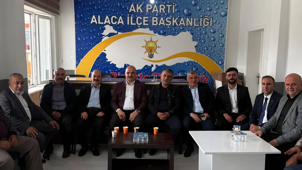 AK Parti’de bayramlaşma