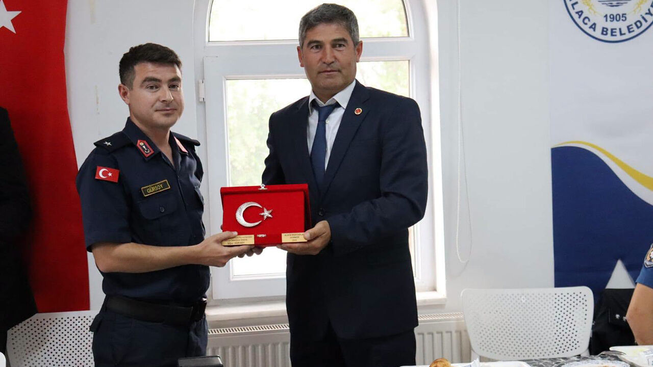 Alaca'da Komutan Gürsoy'a veda yemeği