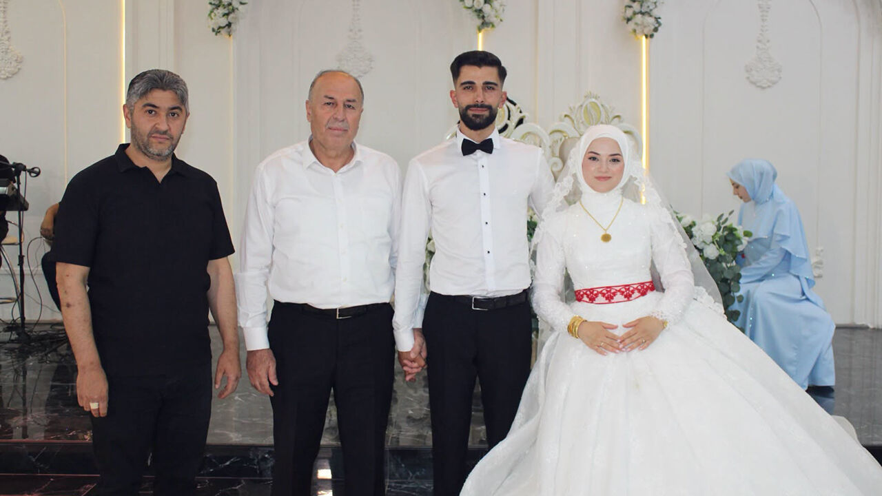 Başkan Şerif Arslan, Emirhan Gül ve Ayşenur çiftinin düğününe katıldı