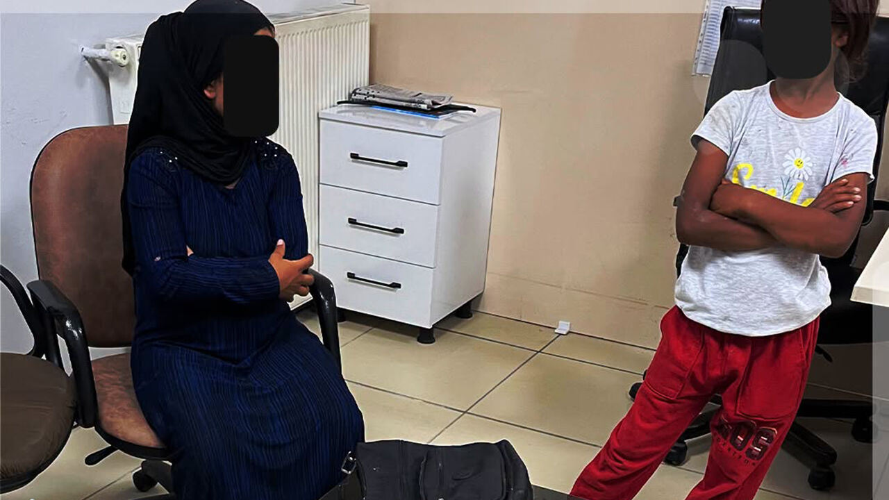 Üzerlerinden 2 bin 153 TL çıktı: Dilencilik yapan iki kişiye işlem