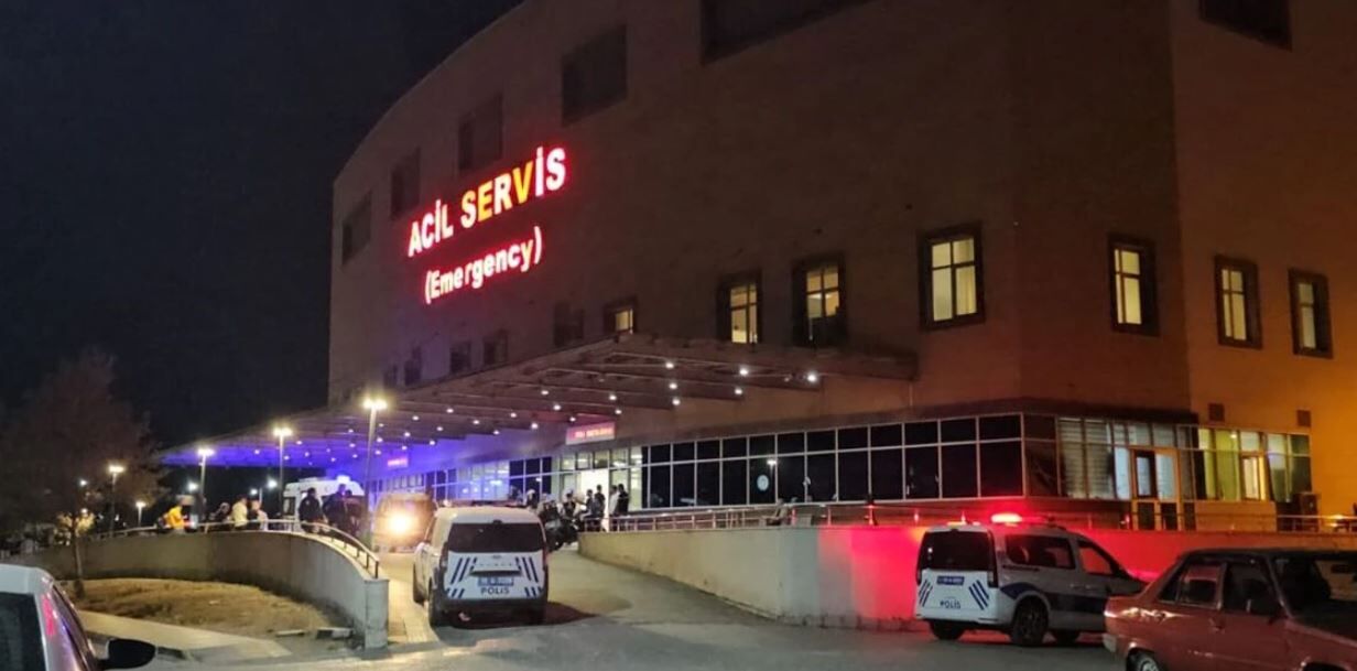 Attan düşen kadın hastanelik oldu