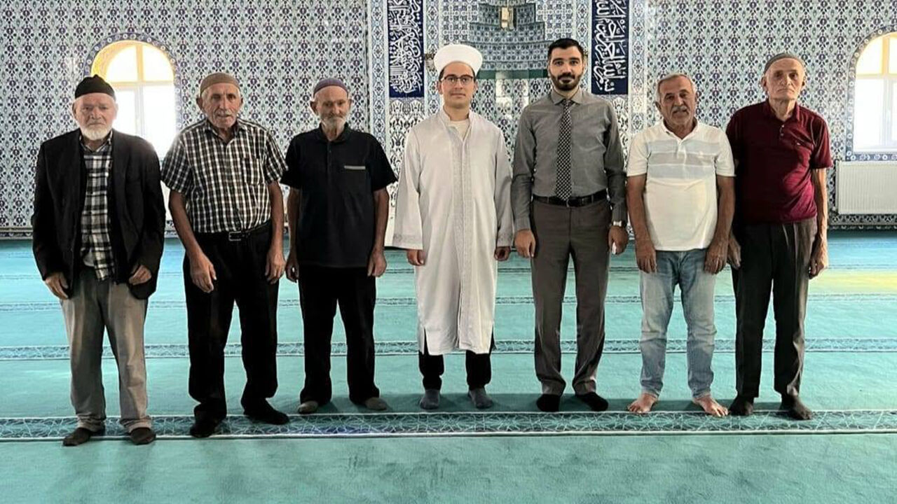 Önder Arık, Bolatçık Köyü’nde vatandaşları dinledi