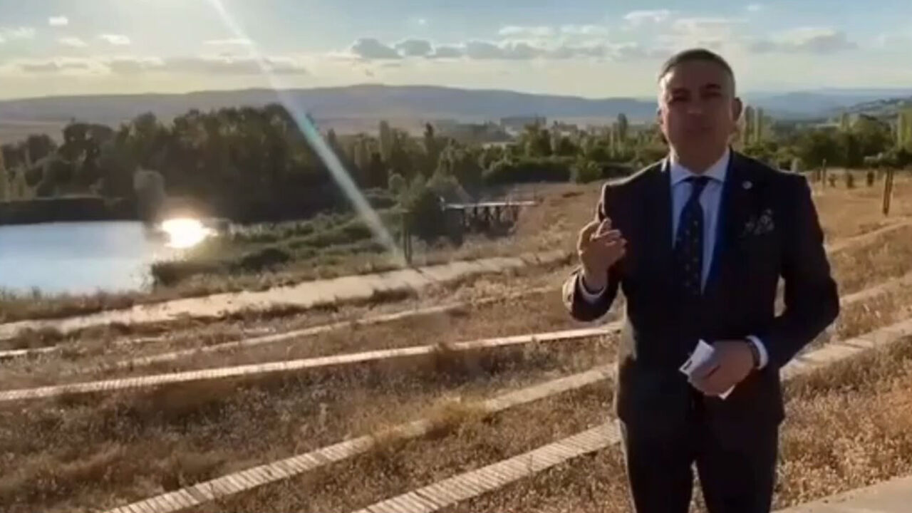 Tahtasız: ‘Alacahöyük’te 138 milyon TL harcanan Arkeopark Projesi çürümeye terk edildi’