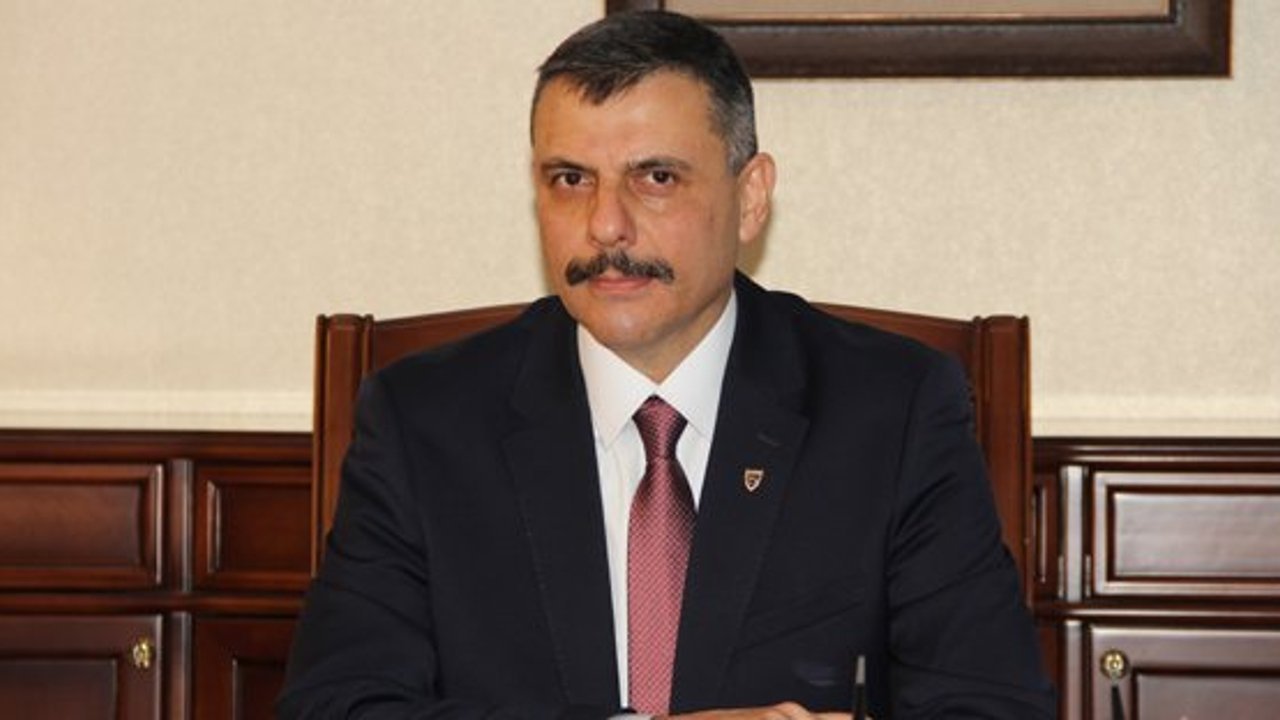 Vali Çiftçi'den Alaca Lider'e kutlama