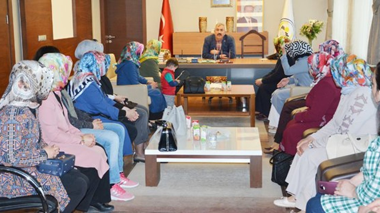 Ak Parti Kadın Kollarından Şaltu'ya ziyaret