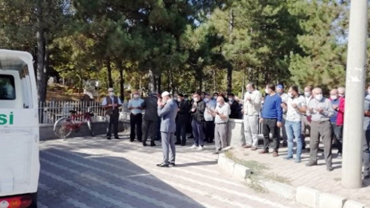 AK Parti Alaca İlçe Başkanının acı günü