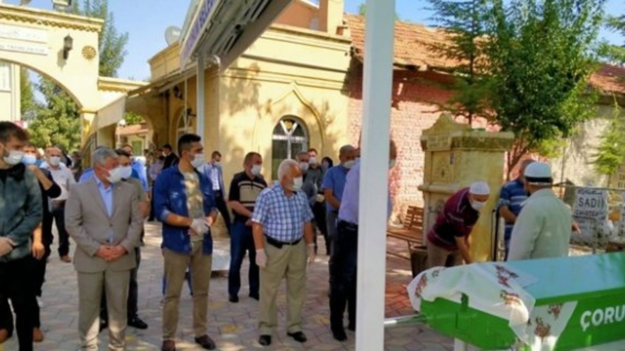 Kadir Şimşek'in annesi Havva Şimşek toprağa verildi