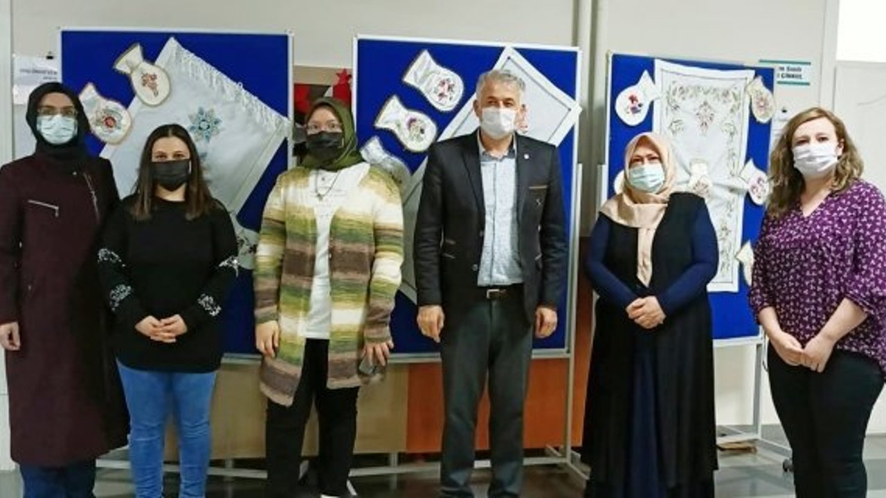 HEM’den “Makinede Geleneksel Türk İşlemleri” sergisi