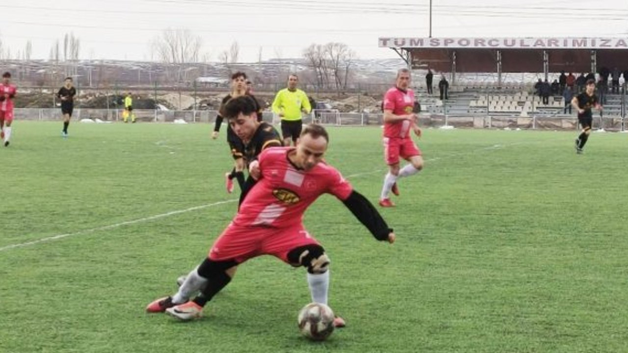 Alaca Belediyespor sezona galibiyetle başladı