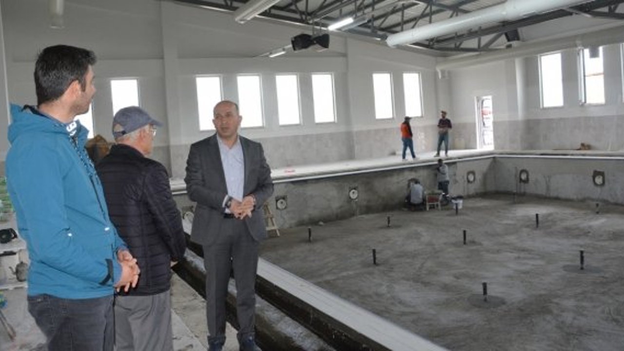 Yarı Olimpik Yüzme Havuzu kısa zamanda tamamlanacak