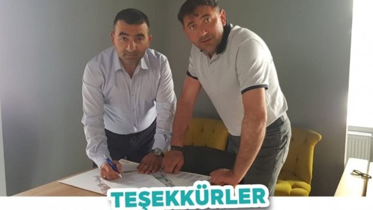 Alaca Belediyespor 'un forma göğüs sponsoru Asser İnşaat oldu