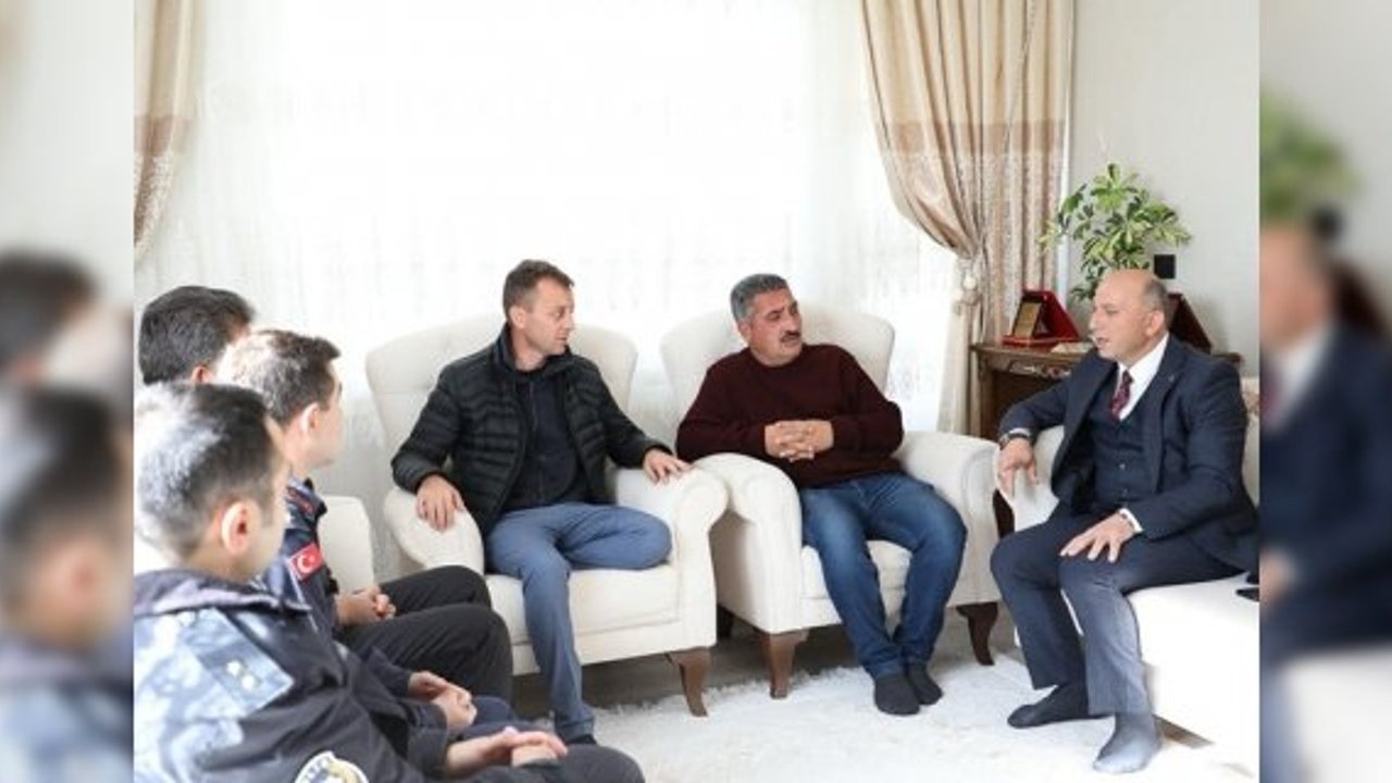 Gazi Mustafa Çağır’a Öğretmenler Günü ziyareti