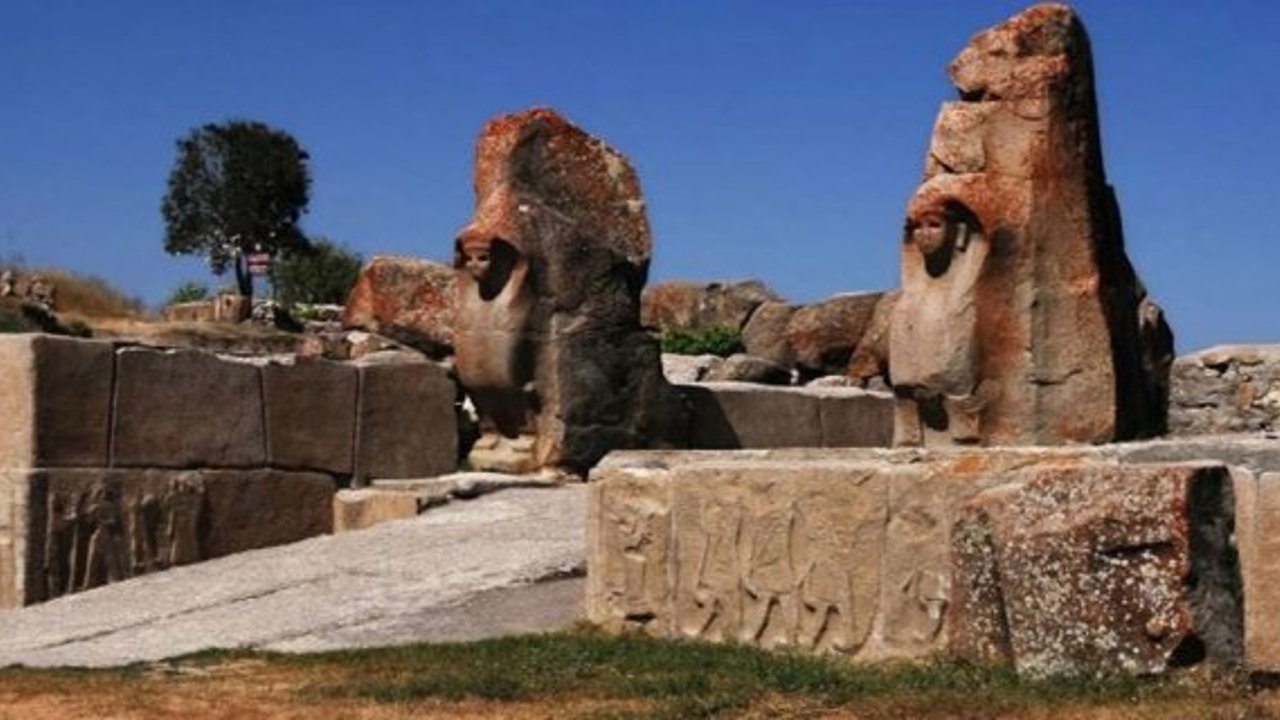 Alacahöyük'ü bayram tatilinde 3 bin 381 kişi ziyaret etti