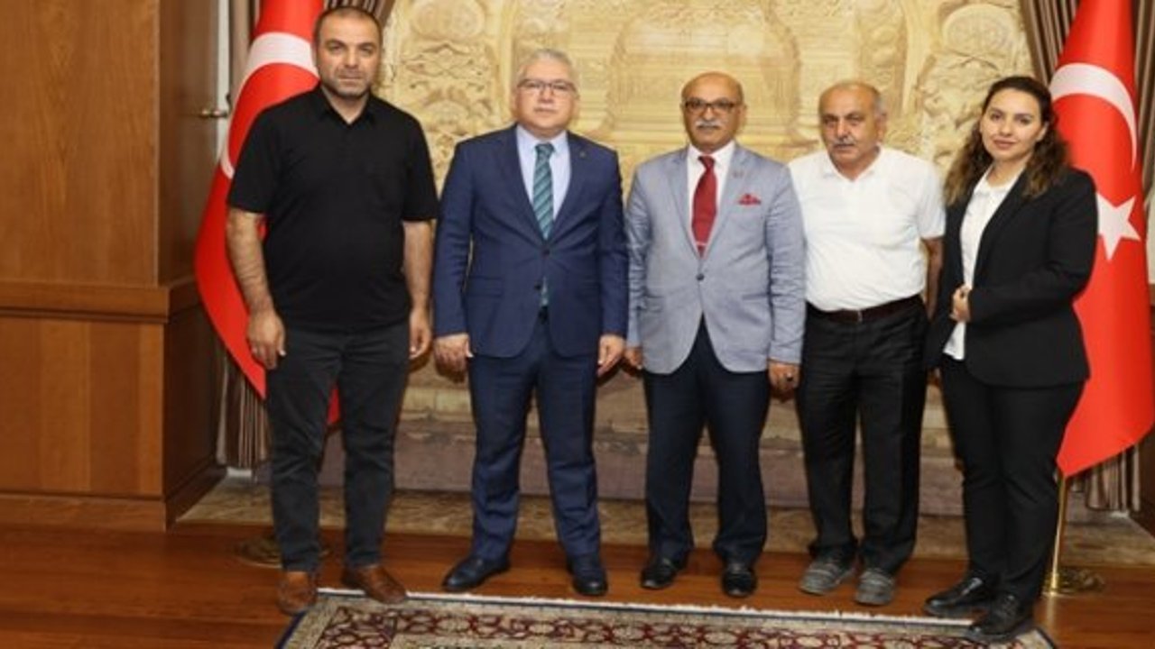 Sivas Valisi Dr. Yılmaz Şimşek’i ziyaret ettiler