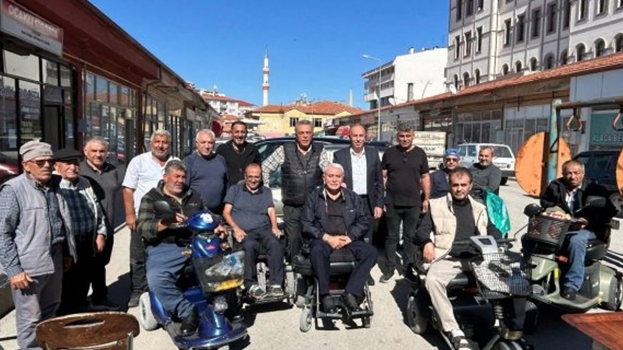 Başkan Arslan, Engelliler Derneği’ni ziyaret etti