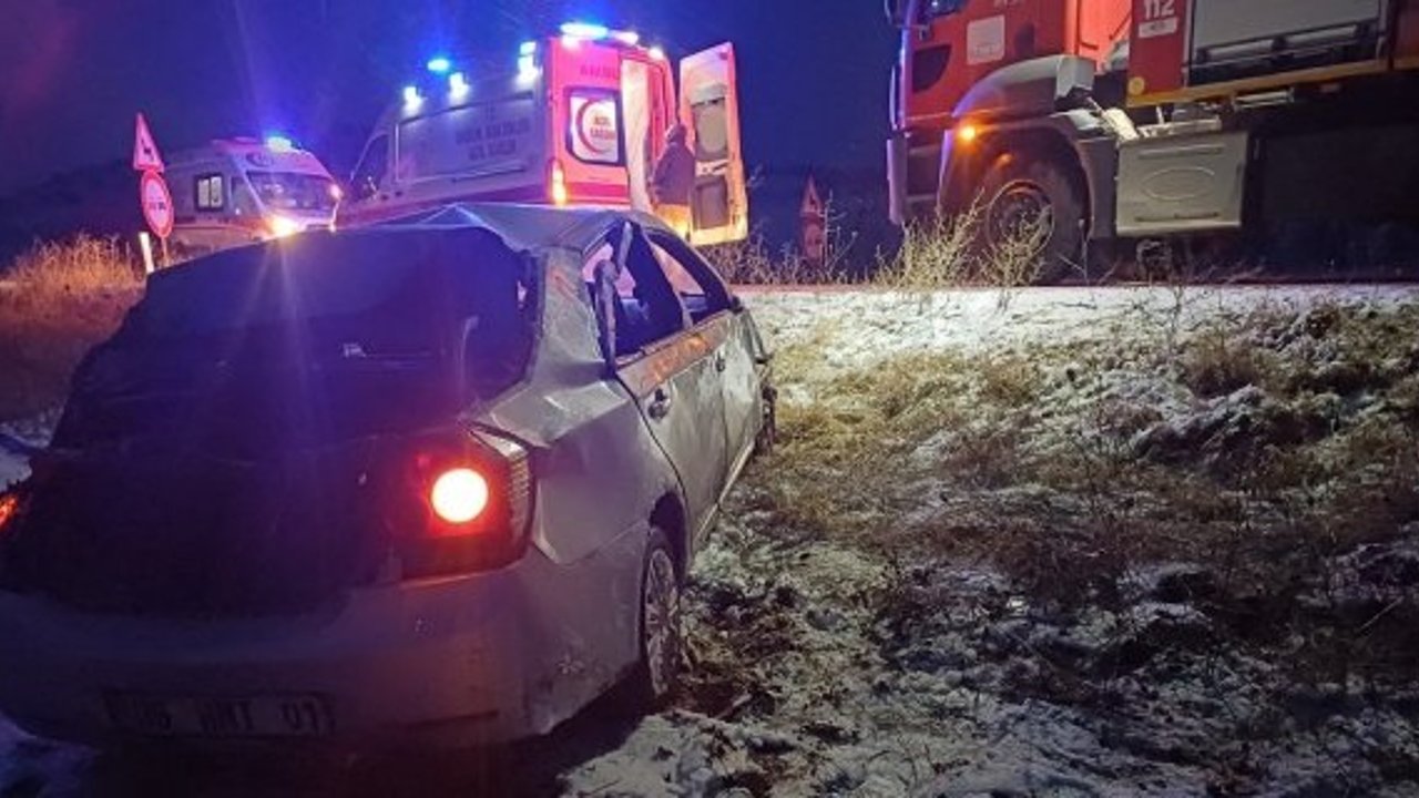 Çorum'da feci kaza: Araç takla attı 3 kişi yaralandı