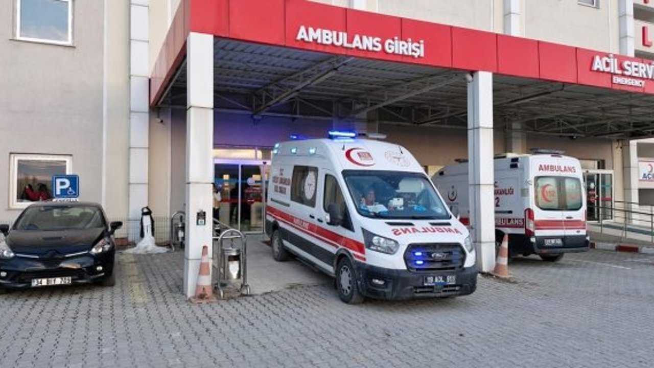 Alaca'da bıçaklı kavga: 1 yaralı