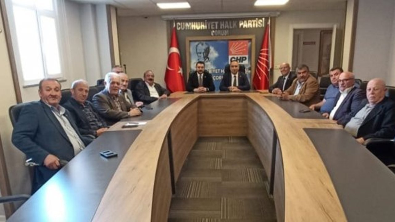 CHP'de İlçe Başkanları Toplantısı: Kenan Mazıbaşı da hazır bulundu