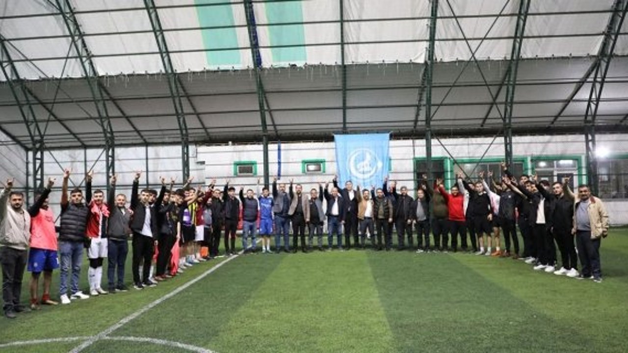 Alaca ve Sungurlu Ülkü Ocakları halı saha maçında buluştu