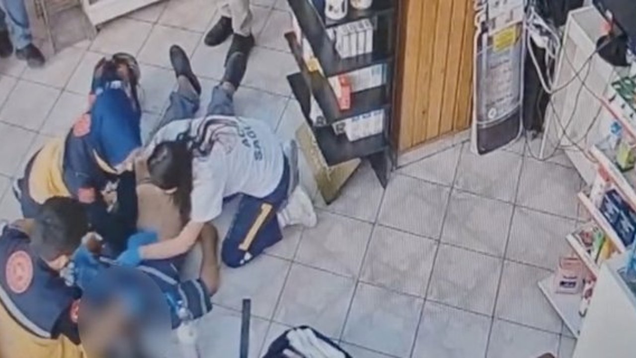 Çorum'da Eczanede fenalaşan yaşlı adam hayata döndürülemedi