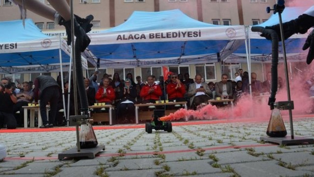 Çorum'da geleceği kodladılar: TEKNOFEN Festivali bilimseverleri buluşturdu