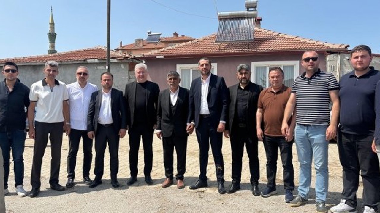 Kızıllı’da bayram coşkusu: Siyasiler ve köylüler aynı sofrada buluştu