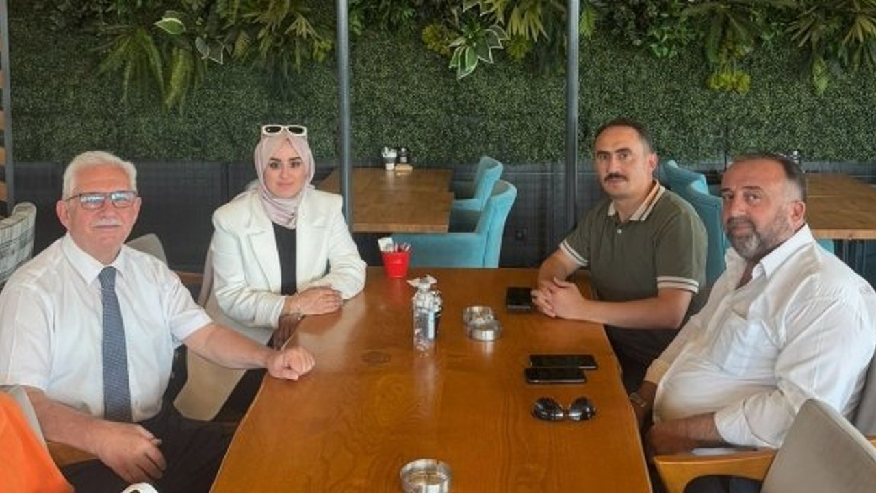 DEVA ve Saadet Partisi temsilcileriyle buluştu: Alacalı hemşehrimiz Zehra Benli de ziyarette hazır bulundu