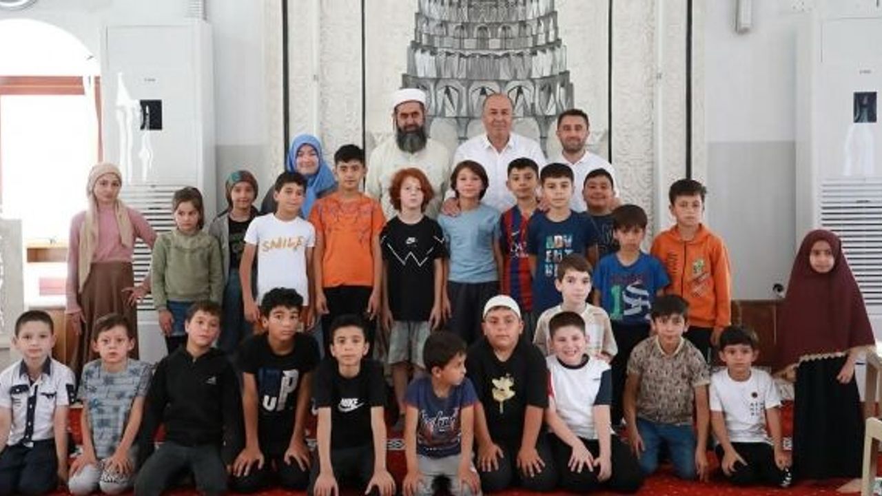 Kur’an öğrenen çocuklara Başkan Arslan’dan destek
