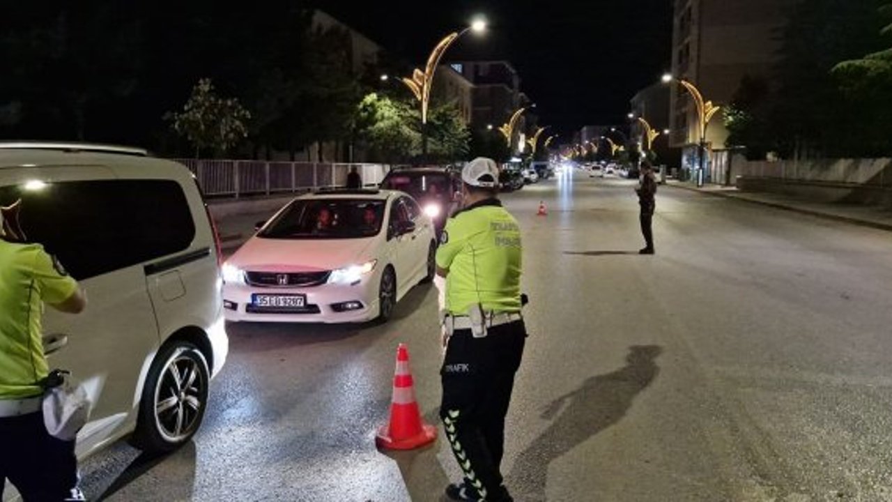 Trafik kurallarını ihlal eden sürücülere idari para cezası uygulandı