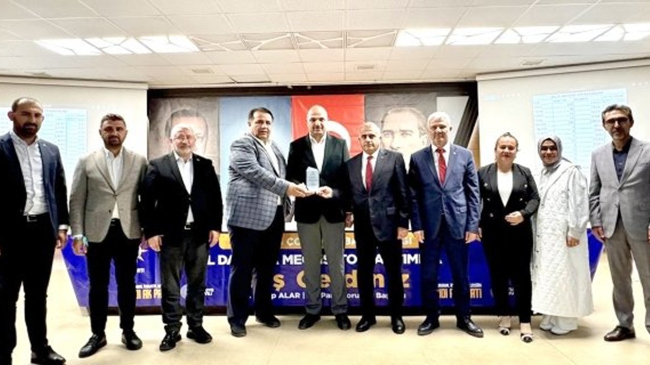 AK Parti Alaca Teşkilatı, Eylül ayının en başarılı teşkilatı seçildi