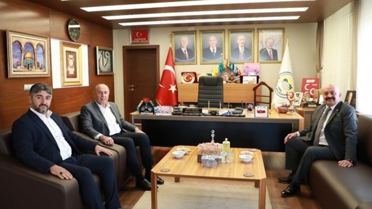 Alaca’da dostane buluşma: Başkan Arslan, Başkan İsbir’i ağırladı