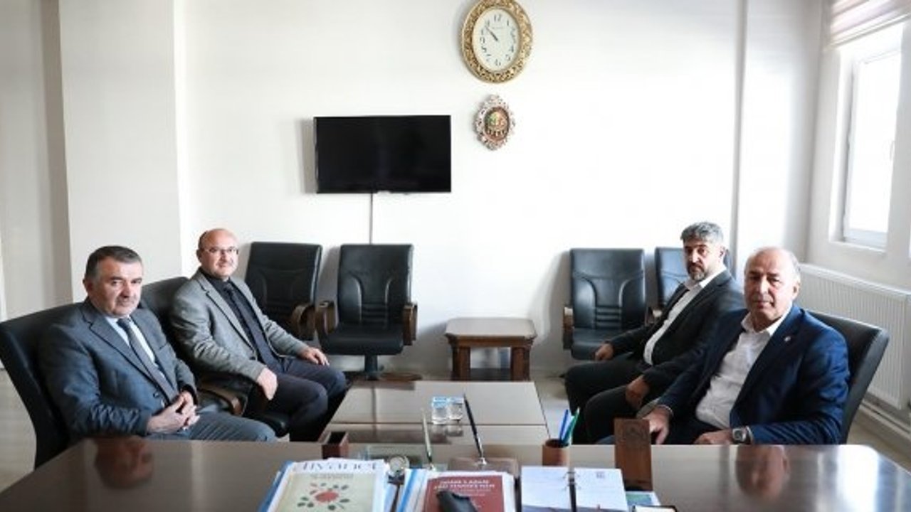 Başkan Arslan’dan Müftü İsmail Karadavuk’a ziyaret