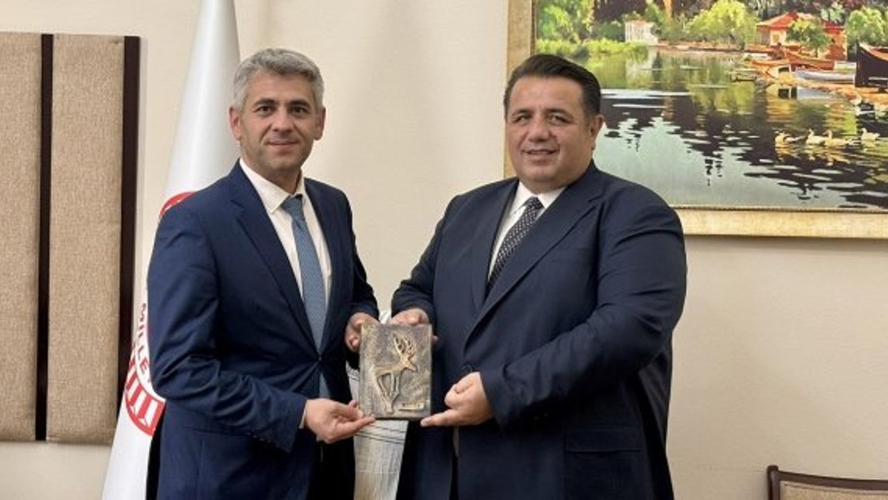 Milletvekili Kaya, Alaca İlçe Milli Eğitim Müdürü Şahin’i TBMM’de ağırladı