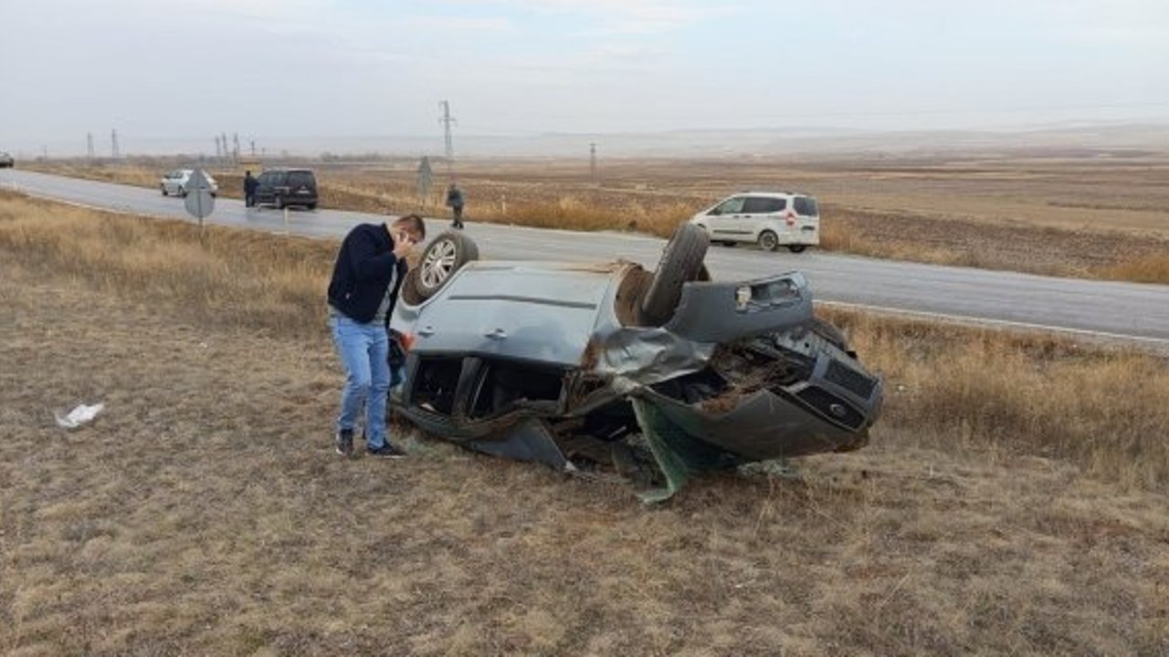 Alaca’da korkutan kaza: Araç takla attı, sürücü yaralandı