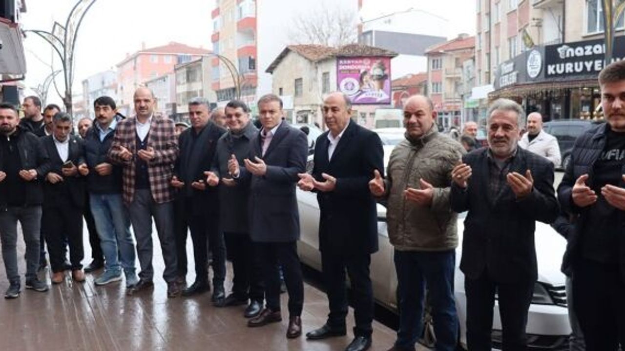 Cadde Pilav&Kokoreç’e görkemli açılış
