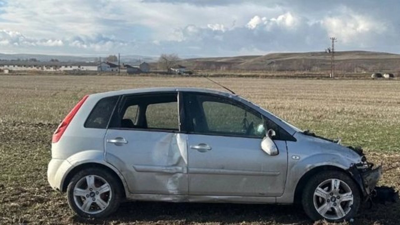 Kontrolden çıkan araç kaza yaptı: 2 yaralı