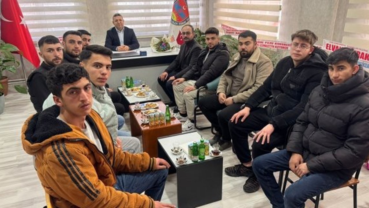 AK Parti Alaca Gençlik Kolları’ndan yoğun ziyaret programı