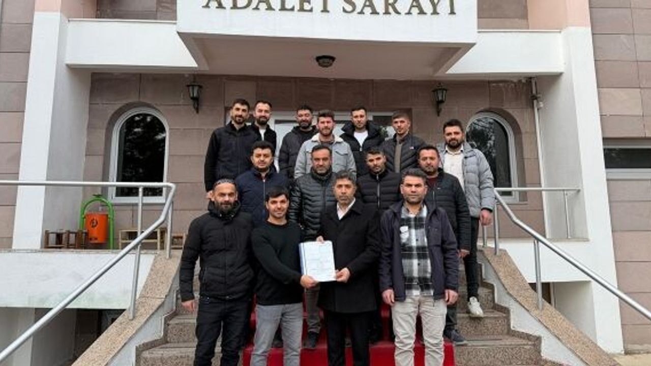 Esnaf Odası Başkanı Murat Odabaş mazbatasını aldı