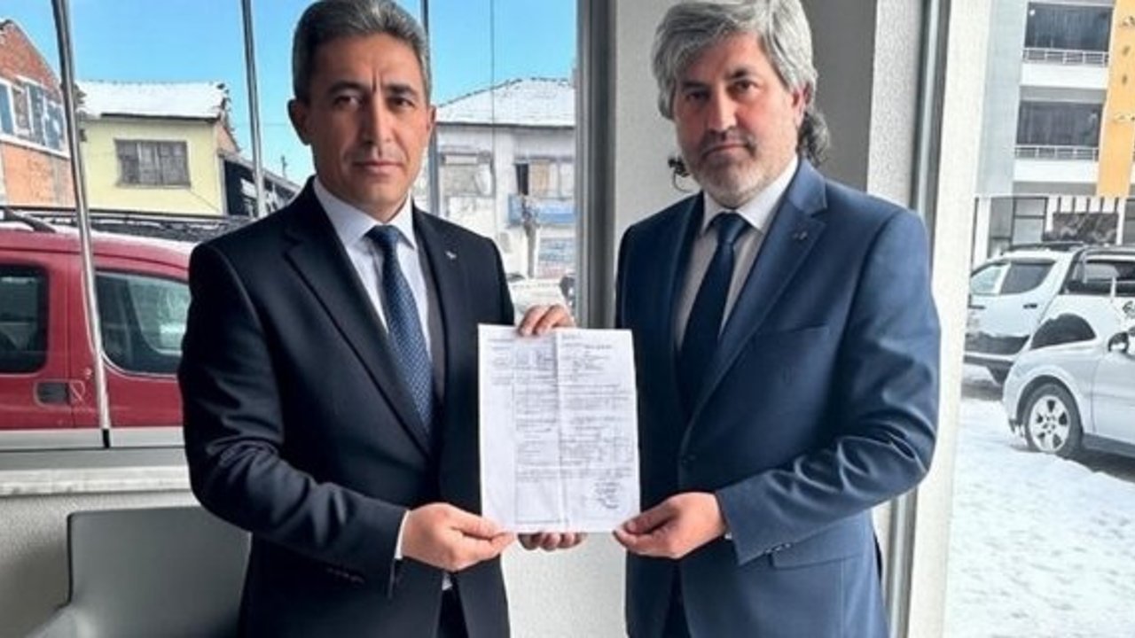 Milli Yol’un Alaca’daki bayrağı Murat Sakınmaz’a emanet edildi