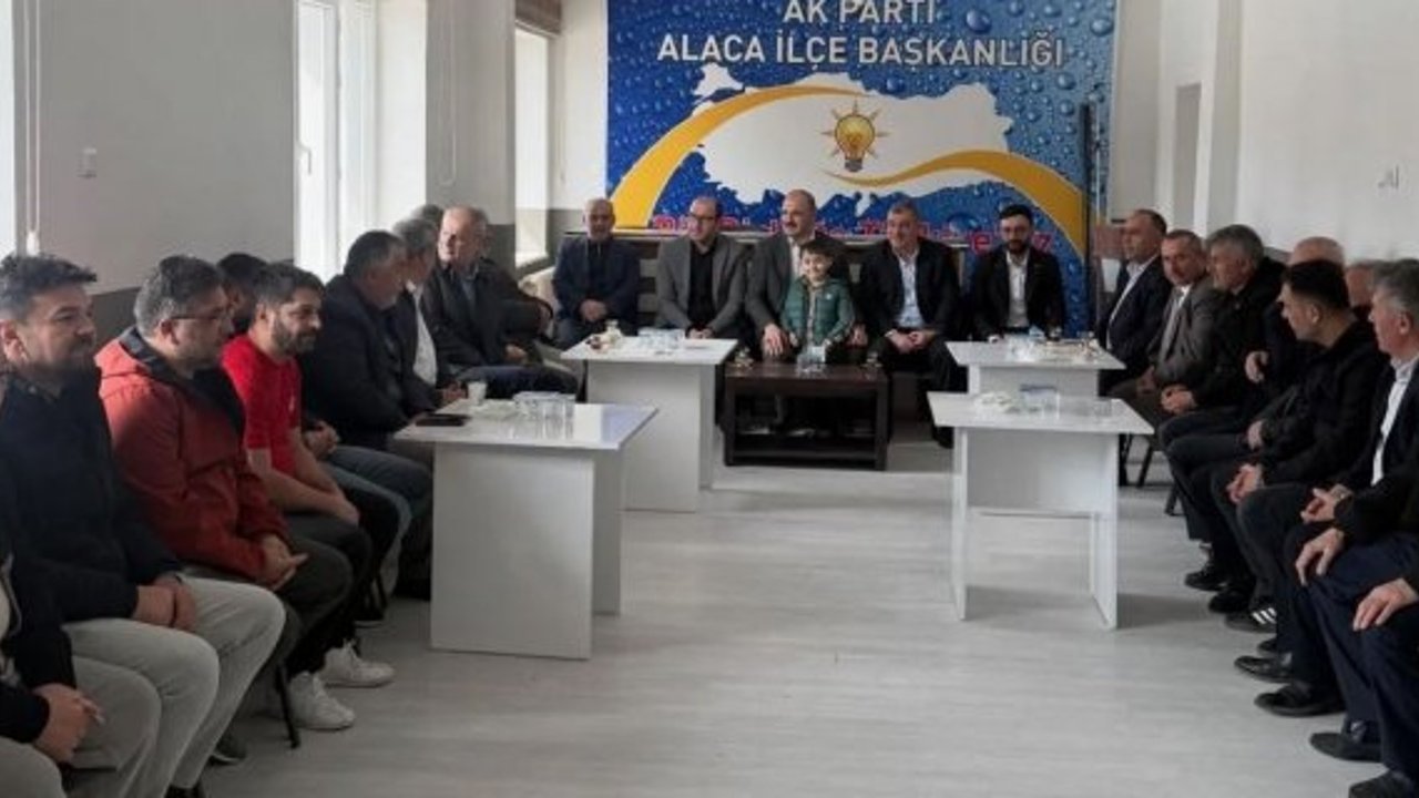 AK Parti'den Alaca'da bayramlaşma töreni