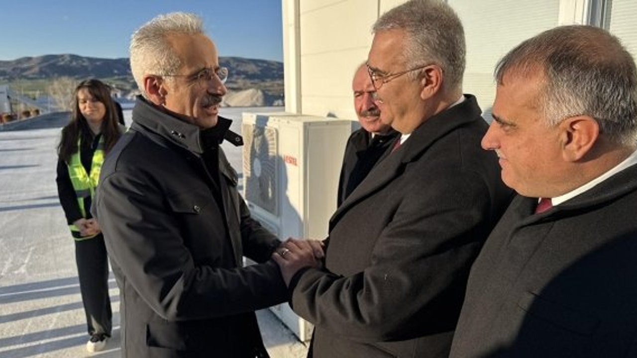 Bakan Uraloğlu hızlı tren için Çorum’da