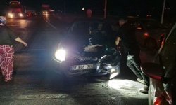 Kırmızı ışık ihlali yapan araç kazaya karıştı