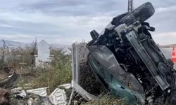 Tek taraflı kazada aynı aileden 3 kişi yaralandı