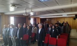 Hayatını kaybeden öğretmen ve öğrenciler için saygı duruşu