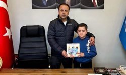 Minik Eymen’den Alaca Ülkü Ocakları’na ziyaret