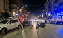 Alaca'da otomobil ile motosiklet çarpıştı: 1 yaralı